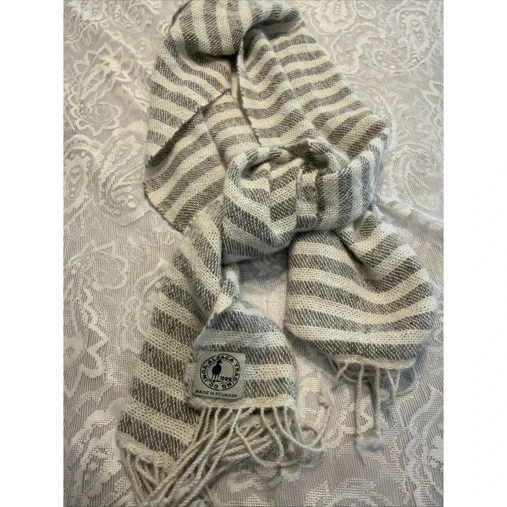 VTG 100% Baby Alpaca Hand Woven Scarf Ecuador 70